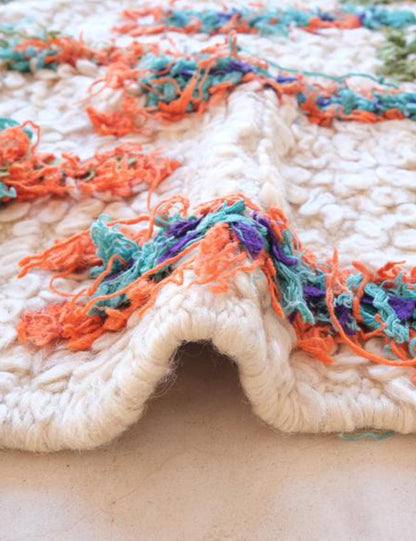 Handwoven Berber Loop Rug 7.6 x 3.1 ft / 232 x 95 cm