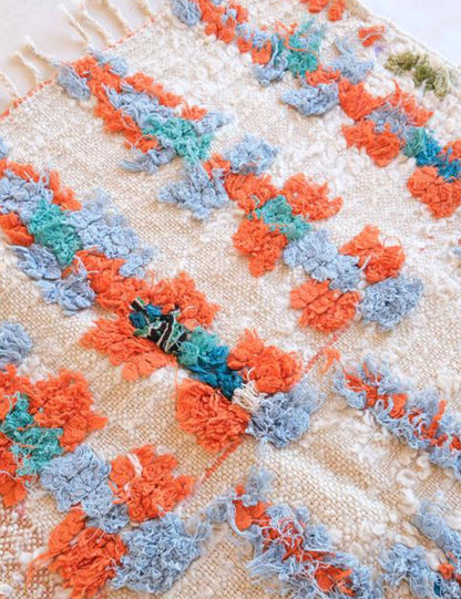 Handwoven Berber Loop Rug 7.6 x 3.1 ft / 232 x 95 cm