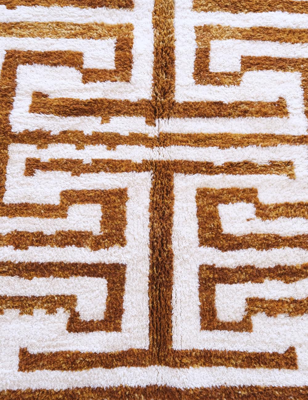Brown Maze Moroccan Rug - Echoes Of Love 64