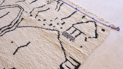 Moroccan Azilal Wool Rug 9.5 x 6.2 ft / 290 x 189 cm - Surcoma