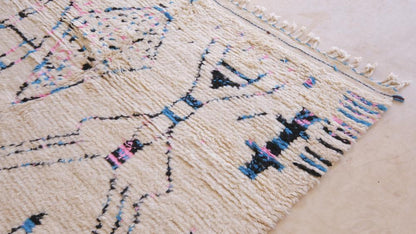 Moroccan Azilal Wool Rug 9.5 x 6.3 ft / 291 x 193 cm - Surcoma