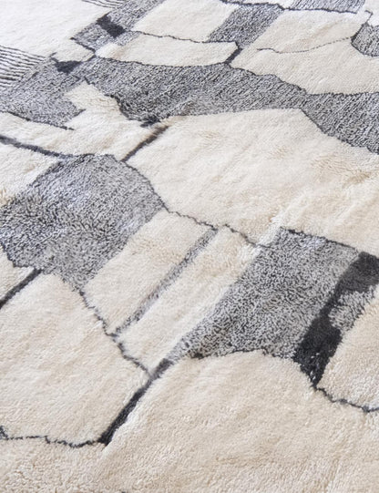 Custom Beni Mrirt Wool Rug - Surcoma