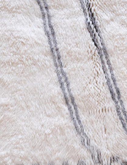 Moroccan Beni MRirt Wool Rug 8.5 x 4.9 ft / 260 x 152 cm - Surcoma