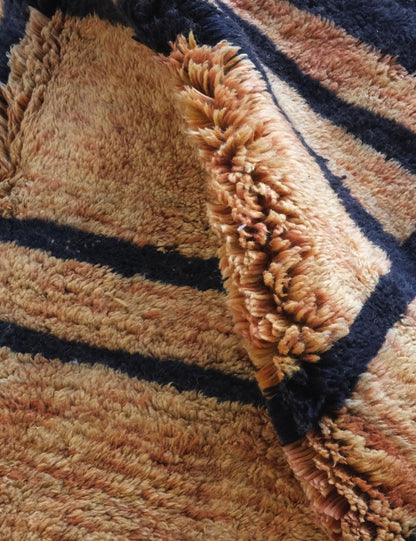 High-Quality Handwoven Berber Wool Rug 10.4 x 7.1 ft / 316 x 218 cm