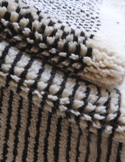 Custom Beni Mrirt Wool Rug - Surcoma