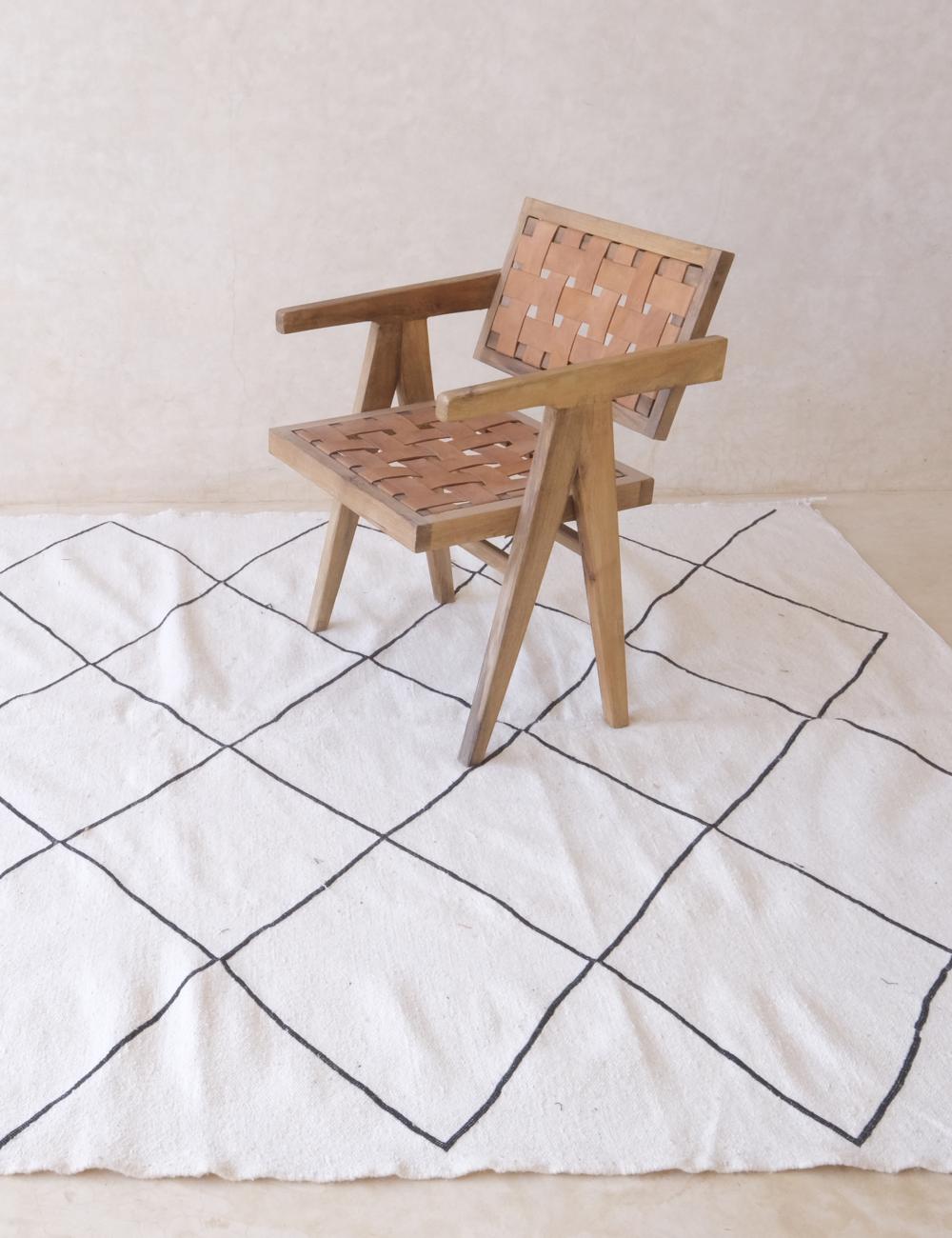 2020s Moroccan Beni Ourain Kilim 9.4 x 6.4 ft / 285 x 196 cm