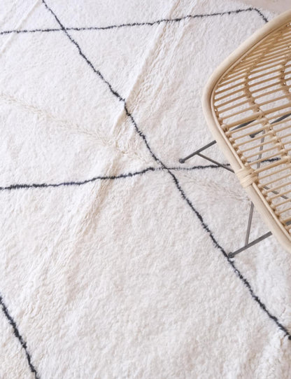 Beni Ourain Rug 9.7 x 6.9 ft / 295 x 213 cm - Surcoma