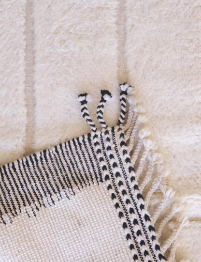 Custom White Geometric Moroccan Rug - Beni Ourain 10