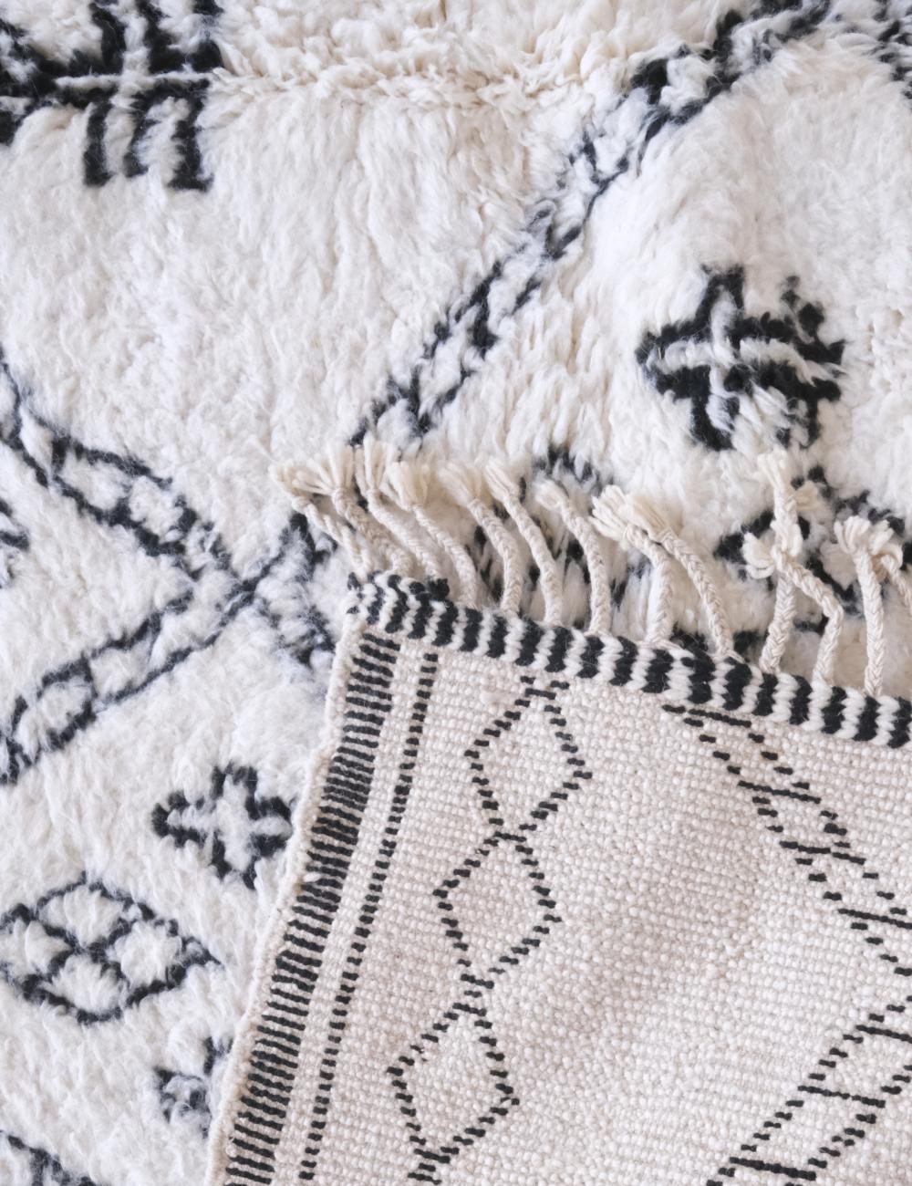 Beni Ourain Style Moroccan Rug - Echoes Of Love 21