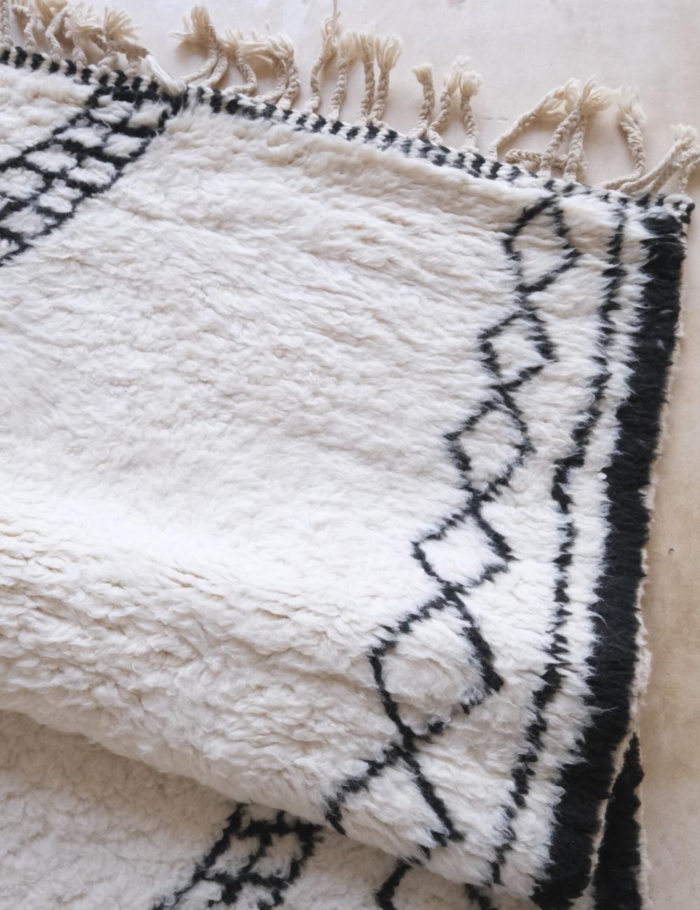 Beni Ourain Style Moroccan Rug - Echoes Of Love 21