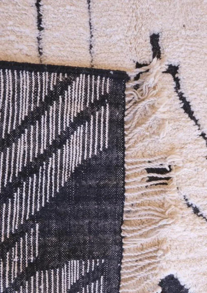 Beni Ourain Rug - 9 x 7.9 ft / 275 x 243 cm - Surcoma