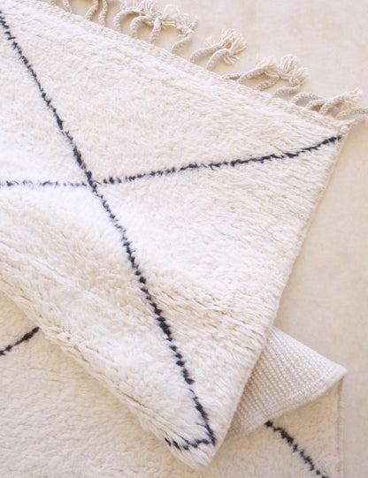 Custom White Moroccan Rug with Black Diamond Pattern - Beni Ourain 07
