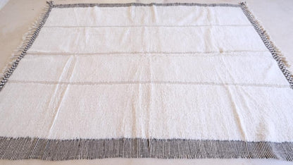 Moroccan Beni Ourain Wool Rug 11.4 x 7.8 ft / 347 x 239 cm - Surcoma