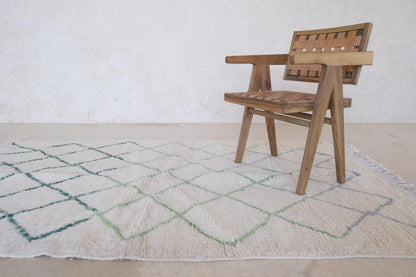 Moroccan Beni Ourain Wool Rug 8.2 x 4.9 ft / 251 x 151 cm - Surcoma