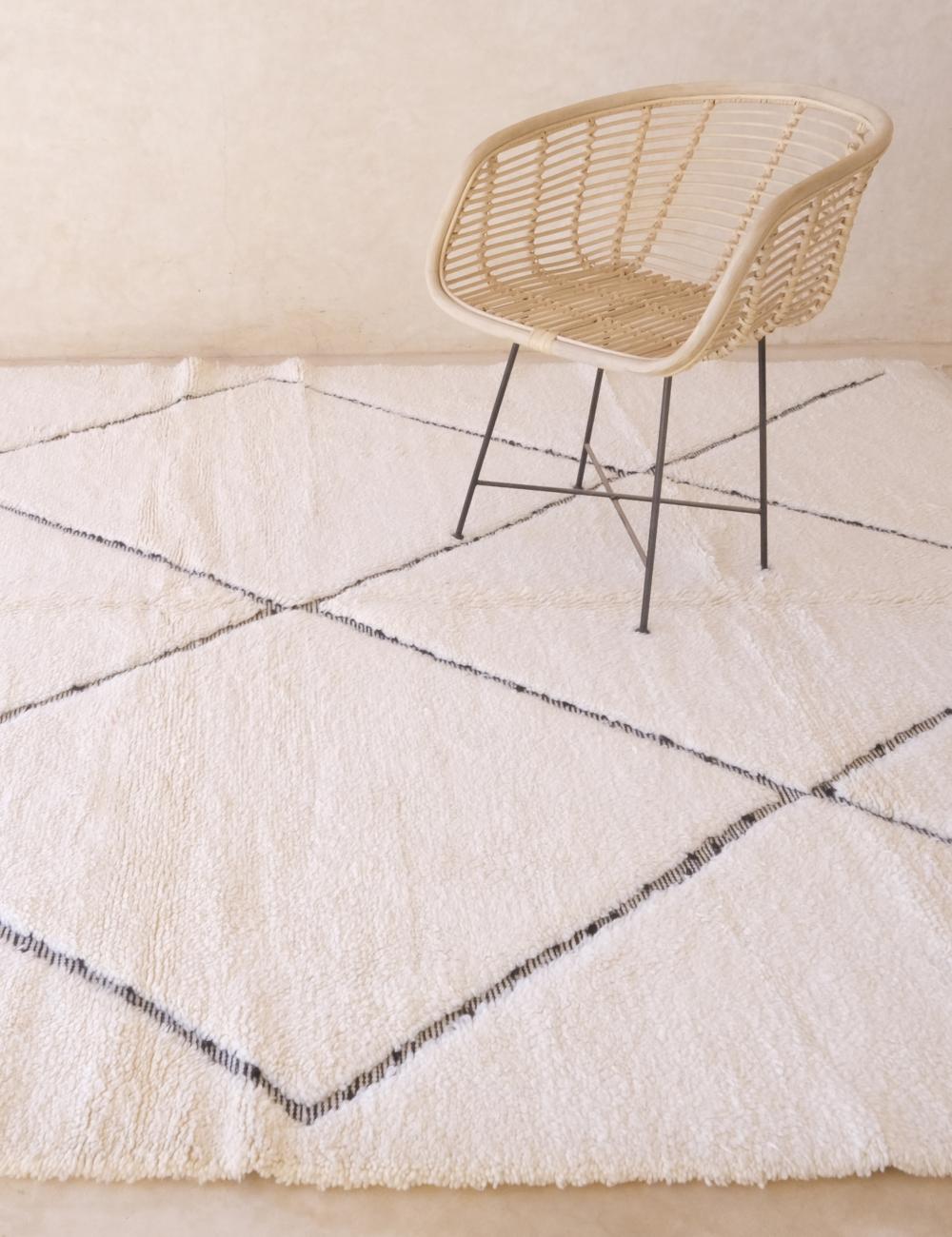 Custom White Minimalist Moroccan Rug - Beni Ourain 09