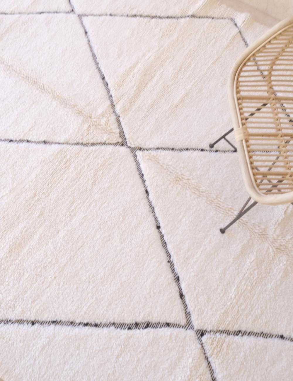 Custom White Minimalist Moroccan Rug - Beni Ourain 09