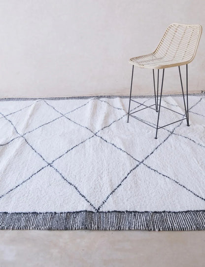 Moroccan Beni Ourain Wool Rug 9.7 x 7.1 ft / 296 x 217 cm - Surcoma
