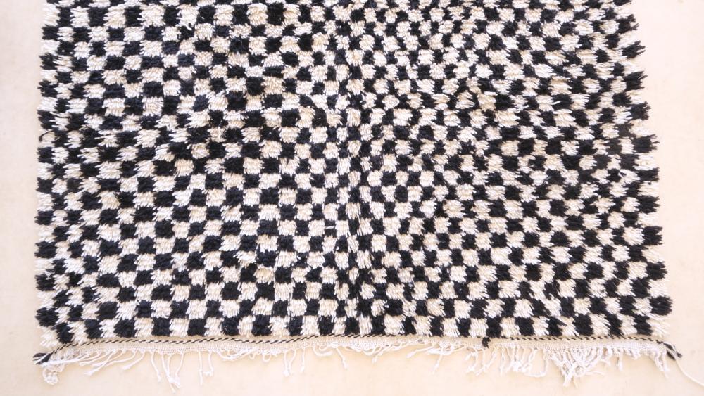 Moroccan Black and White Checkered Rug 9 x 5.7 ft / 273 x 174 cm