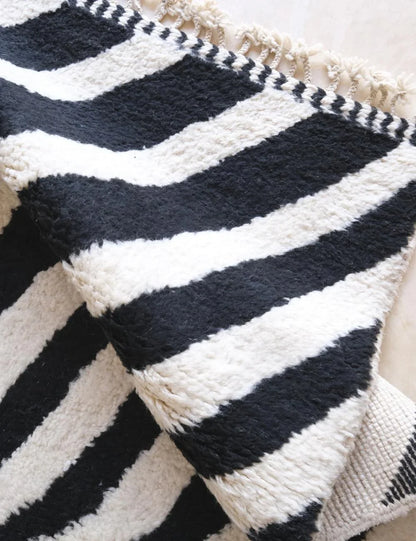 Moroccan Black and White Rug 9.7 x 7.9 ft / 297 x 242 cm - Surcoma