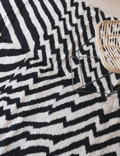 Custom Black and White Chevron Moroccan Rug - Forma 67