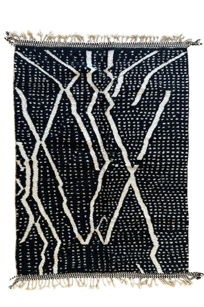 Moroccan Black and White Wool Rug 8.9 x 6.2 ft / 270 x 191 cm - Surcoma