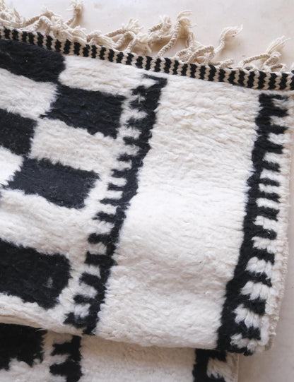 Beni Ourain Style Moroccan Rug - Forma 15