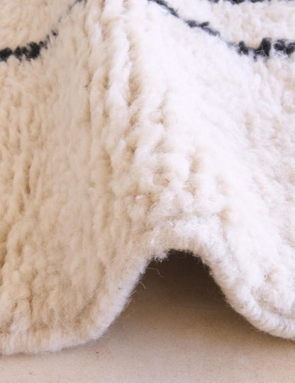 Black and White Moroccan Rug - Esmeralda 10