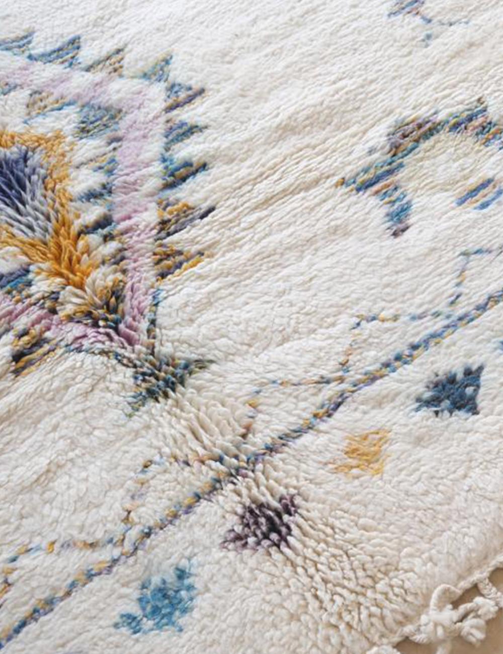 White Handmade Moroccan Rug - Esmeralda 19