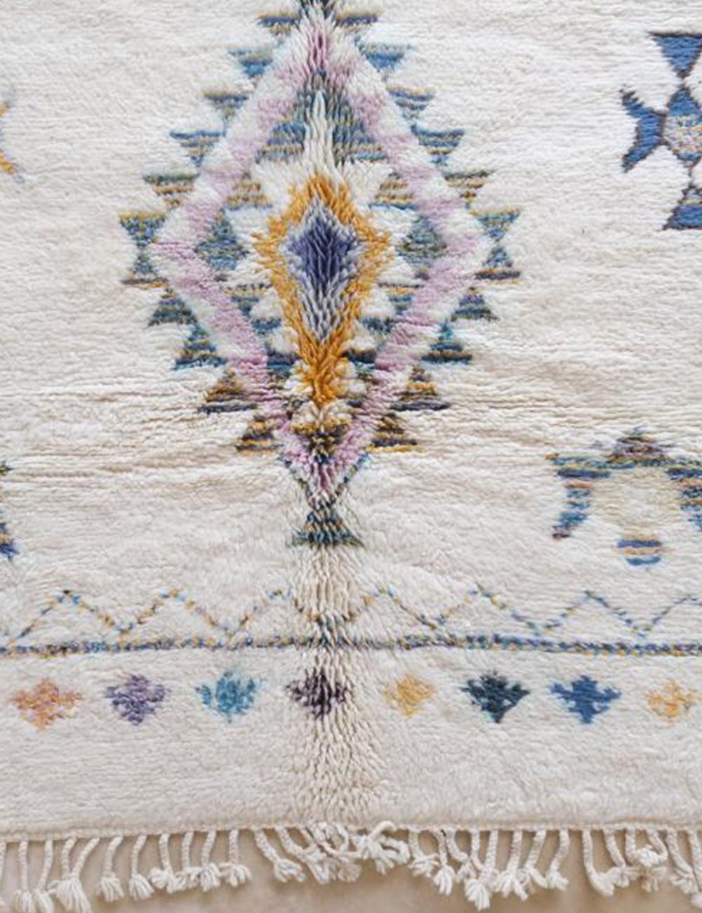 White Handmade Moroccan Rug - Esmeralda 19