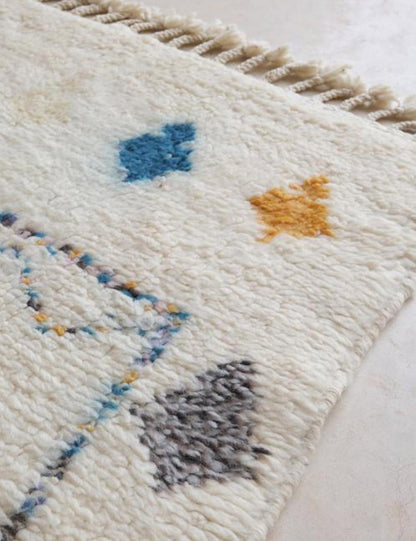 White Handmade Moroccan Rug - Esmeralda 19