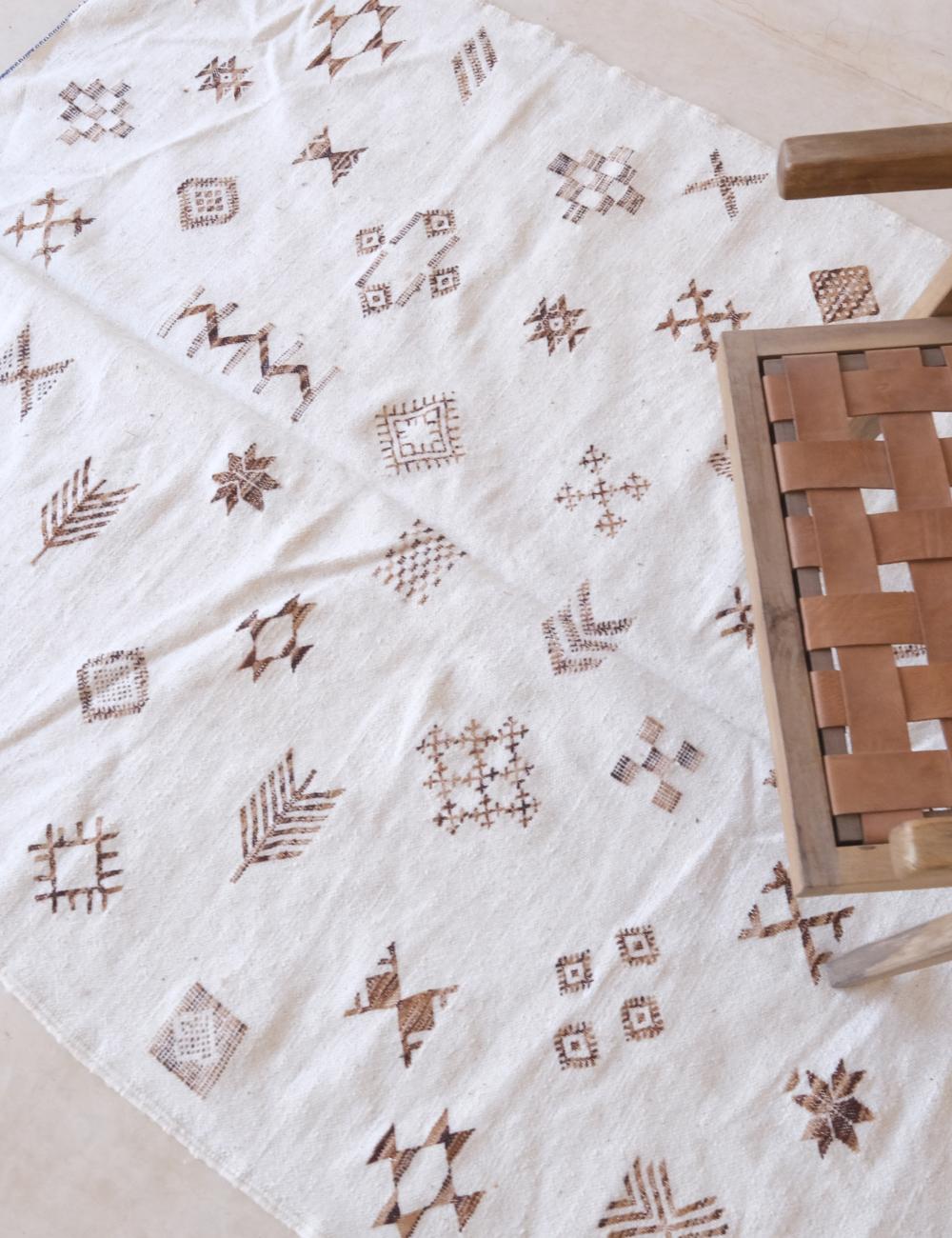Moroccan Flatwoven Kilim Zanafi 8 x 4.7 ft / 243 x 146 cm
