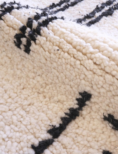 Custom White Berber Line Rug - Beni Ourain 11