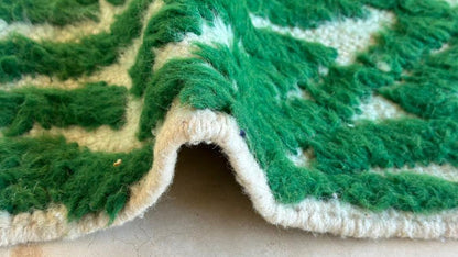 Moroccan Green Wool Rug 8.5 x 6.5 ft / 258 x 200 cm - Surcoma