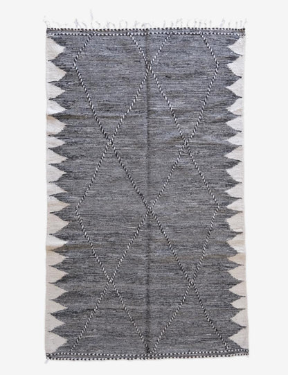 2020s Moroccan Kilim Zanafi - 8.8 x 4.9 ft / 267 x 152 cm - Surcoma