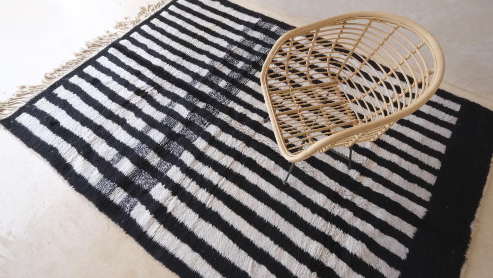 Modern Black and White Wool Rug 9.9 x 6.7 ft / 301 x 207 cm