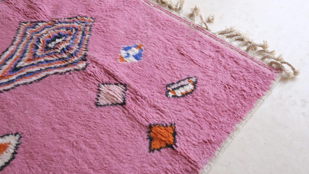 Moroccan Modern Pink Wool Rug 9.7 x 6.7 ft / 295 x 207 cm - Surcoma