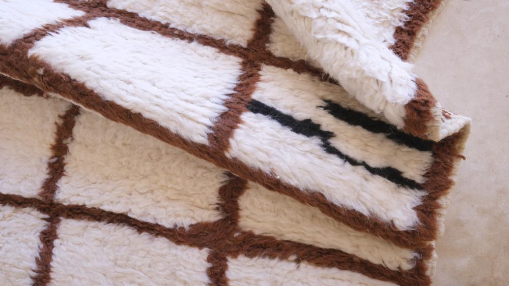 Brown Moroccan Modern Wool Rug 9 x 6.6 ft / 273 x 202 cm - Surcoma