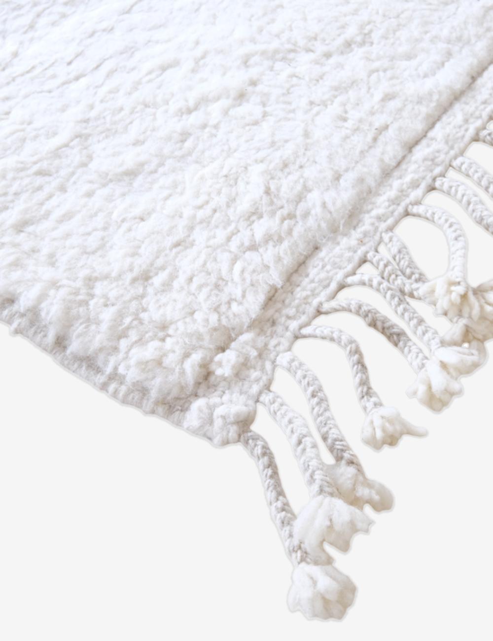 Moroccan Custom Black and White Area Rug - Forma 47
