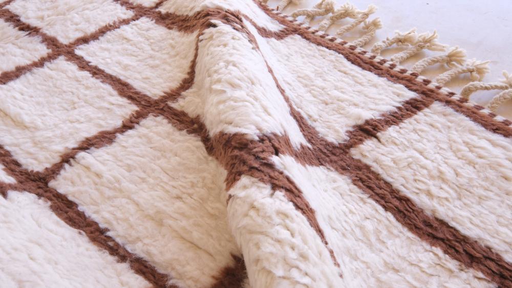 Brown Moroccan Modern Wool Rug 9 x 6.6 ft / 273 x 202 cm - Surcoma