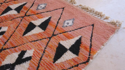 Moroccan Berber Modern Wool Rug 9.6 x 7.2 ft / 293 x 221 cm - Surcoma
