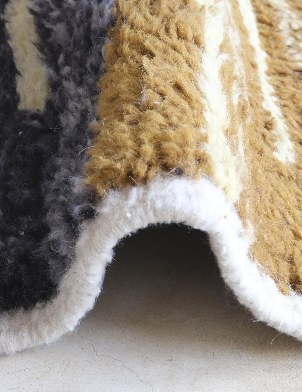 Moroccan Custom Contemporary Abstract Area Rug - Echoes of love 39