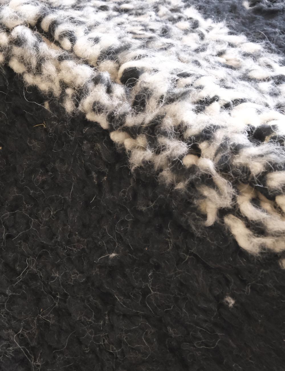 Moroccan Berber Wool Rug 10.1 x 7.9 ft / 308 x 243 cm