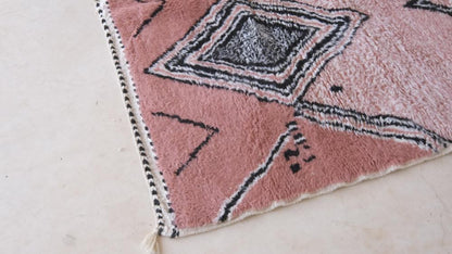 Moroccan Modern Wool Rug 9.1 x 5.9 ft / 277 x 181 cm - Surcoma