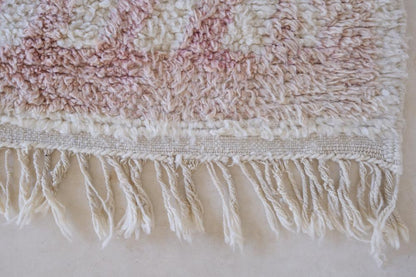 Moroccan Pastel Pink Wool Rug 7.7 x 5.2 ft / 235 x 160 cm - Surcoma