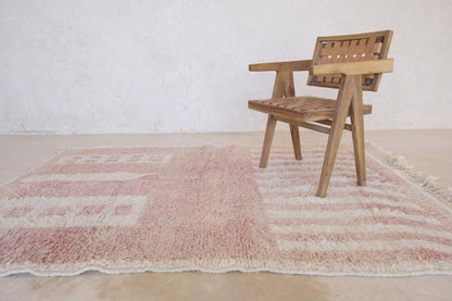 Moroccan Pastel Pink Wool Rug 7.7 x 5.2 ft / 235 x 160 cm - Surcoma