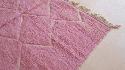 Moroccan Pink Wool Rug 9.3 x 7 ft / 283 x 216 cm - Surcoma