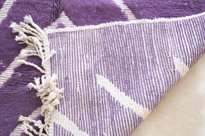 Moroccan Purple Wool Rug 9.2 x 6.4 ft / 280 x 197 cm - Surcoma