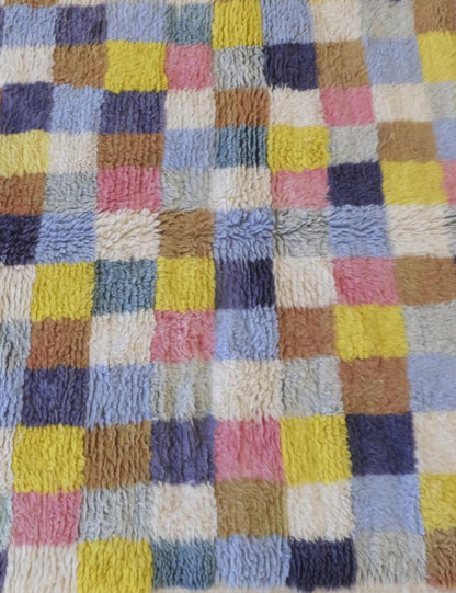Moroccan Small Checkered Wool Rug 6.6 x 3.8 ft / 201 x 116 cm - Surcoma