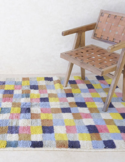 Moroccan Small Checkered Wool Rug 6.6 x 3.8 ft / 201 x 116 cm - Surcoma