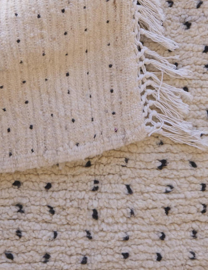 Small Polka Dots Off White Rug 5.2 x 3 ft / 160 x 94 cm - Surcoma